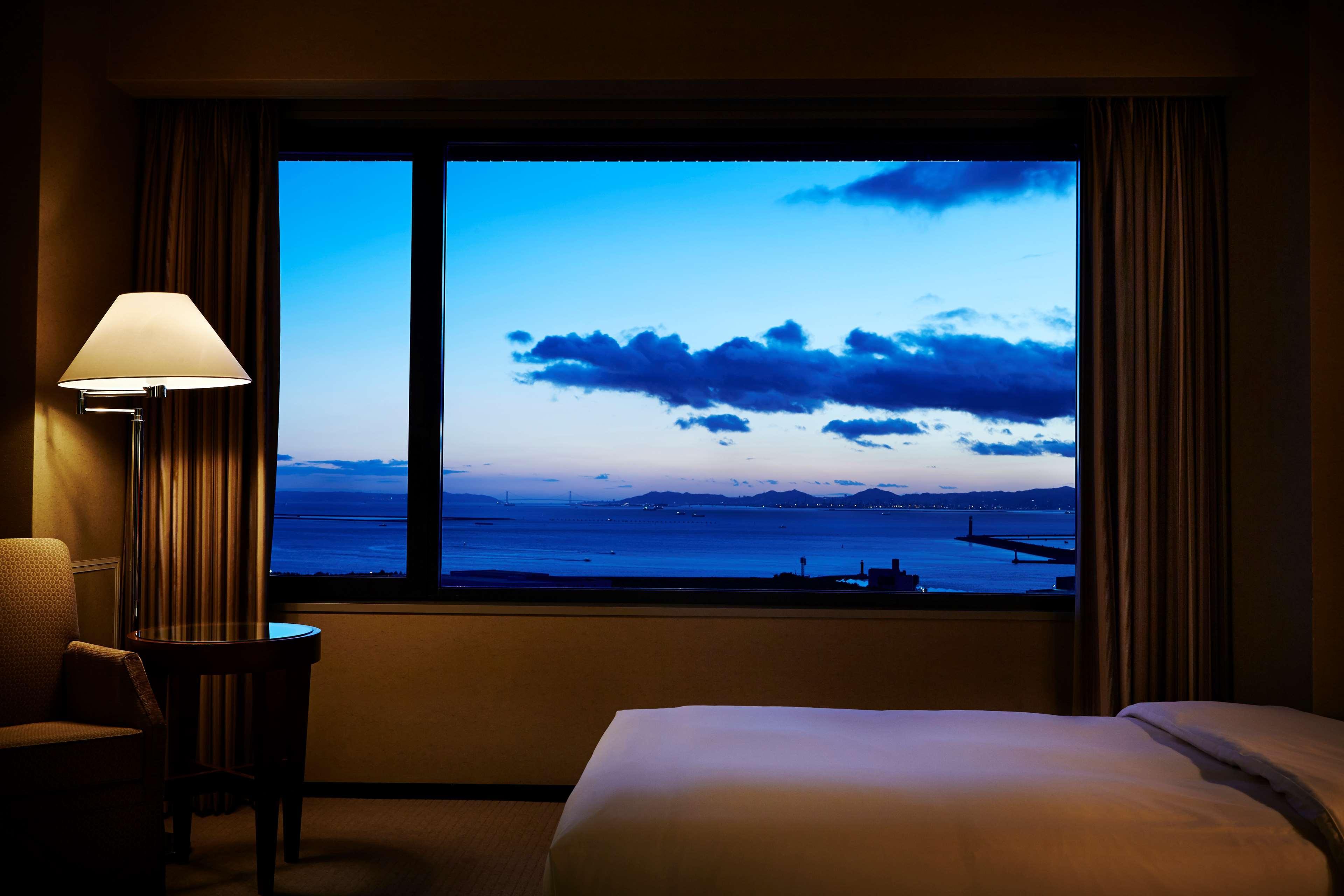 Grand Prince Hotel Osaka Bay Exterior photo